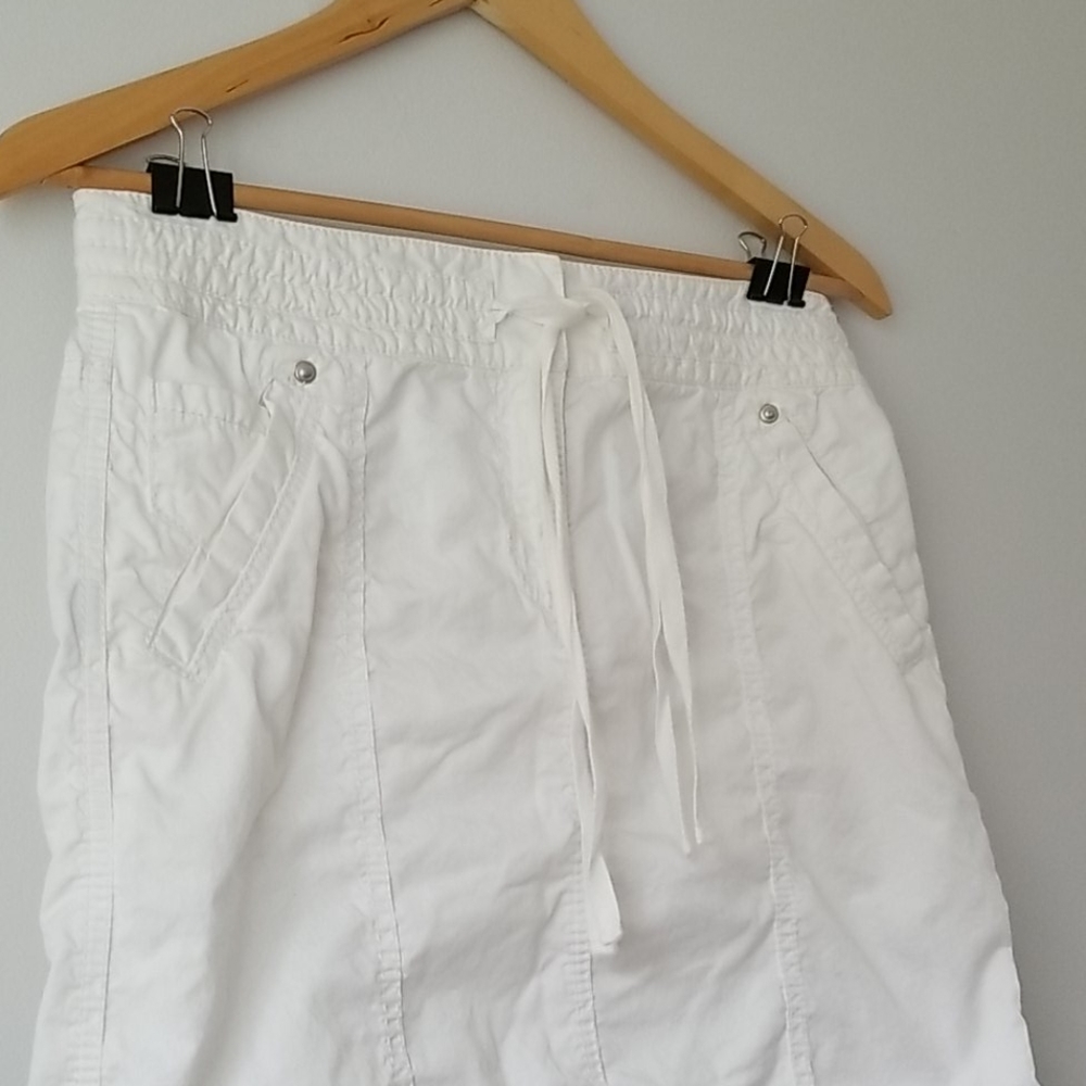 Loft true white casual drawstring skirt 0/ 26- 28